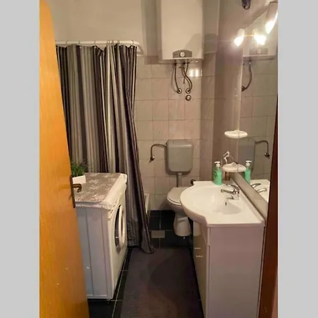 Apartman Toma Apartment *